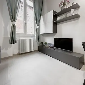 https://realkasa-benedetto-xiv.emilia-romagnahotels.net