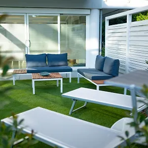 https://just-suites.emilia-romagnahotels.net