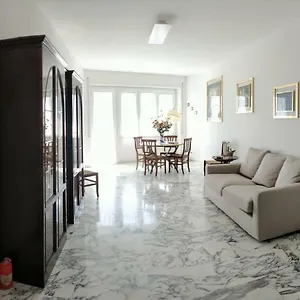 https://la-casetta-di-nonna-anna.it-romehotels.com